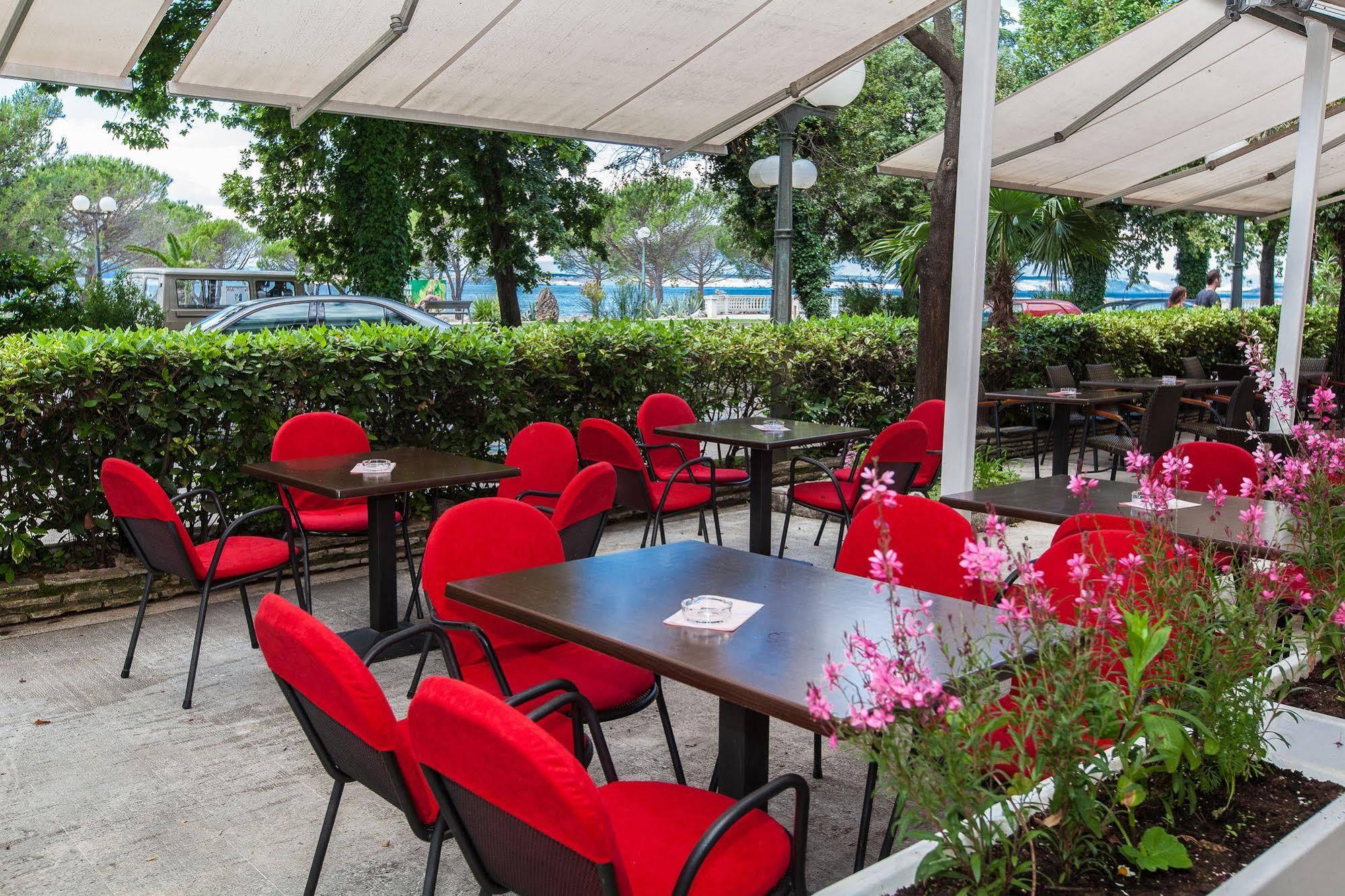 Hotel Zagreb Цриквениця Екстер'єр фото