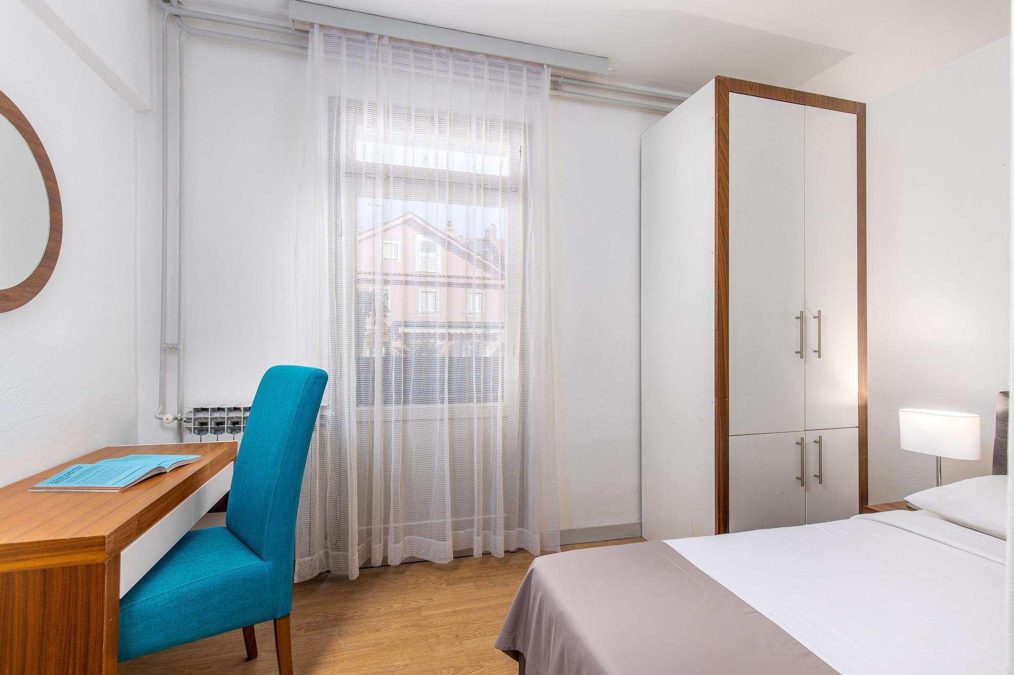 Hotel Zagreb Цриквениця Екстер'єр фото